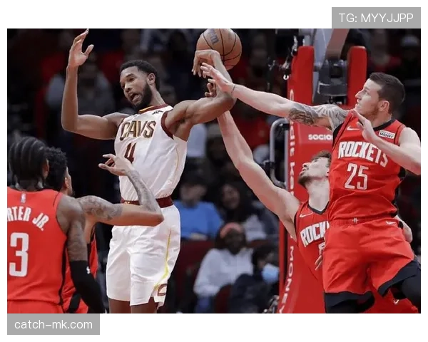 莫布里防守新星闪耀赛场，展现全能潜力