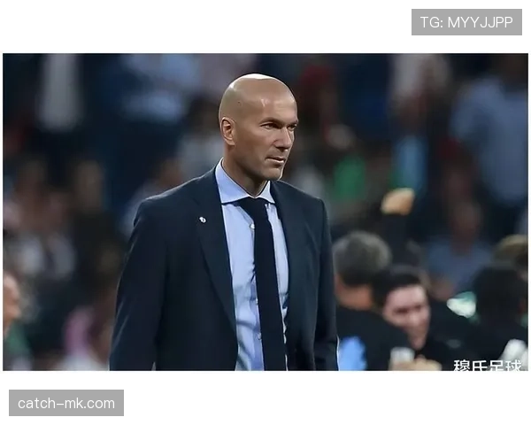 姆巴佩再获齐达内高度赞誉,足坛传承再现新佳话 姆巴佩再获齐达内高度赞誉,足坛传承再现新佳话