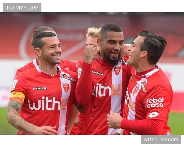 巴萨新帅上任助球队强势复苏,全力冲击本赛季多项荣誉