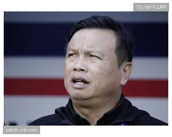 秘鲁队主帅掀起战术革命，积极进攻风格初现雏形