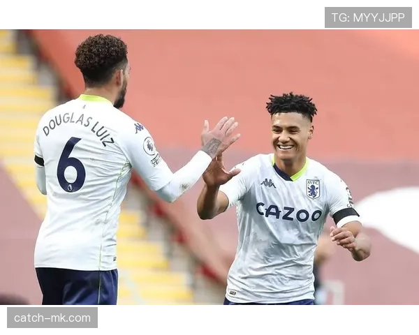 沃特金斯与伊萨克：技术风格对比及进攻效率差异分析